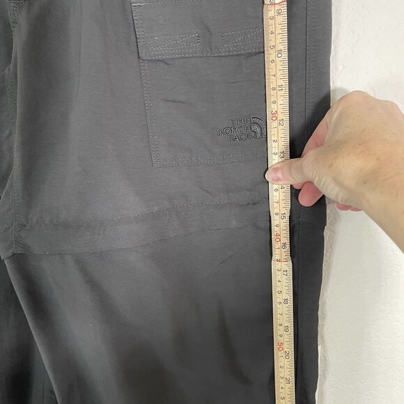 Womens North Face Convertible Pants Shorts Zip Off Hiking Walk Size 8 Gray - Picture 11 of 15